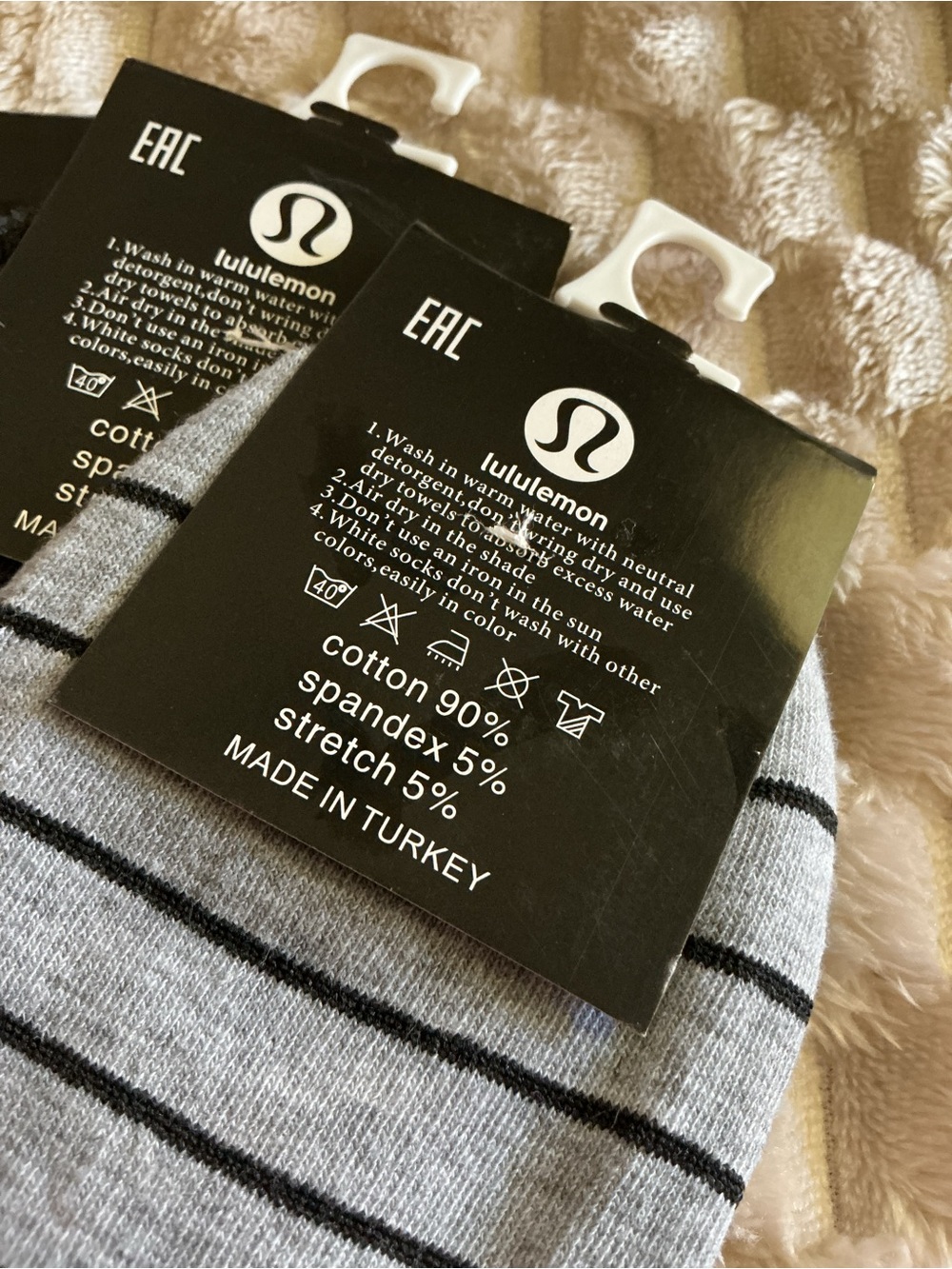 3 Pair Designer Inspired Striped Ankle Sport Socks NWT Black Gray - Picture 4 of 4